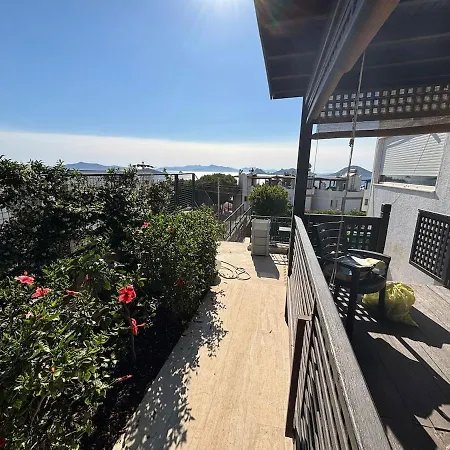 2-storey With Pool In בודרום