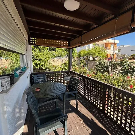 2-storey With Pool In 빌라