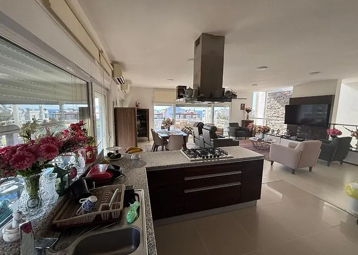 Villa 2-storey With Pool In