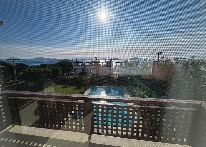 2-storey With Pool In Villa *