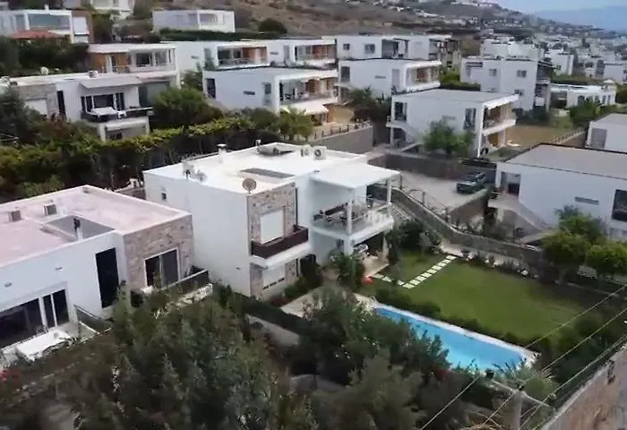 2-storey With Pool In Bodrum