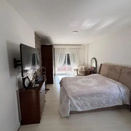 2-storey With Pool In *