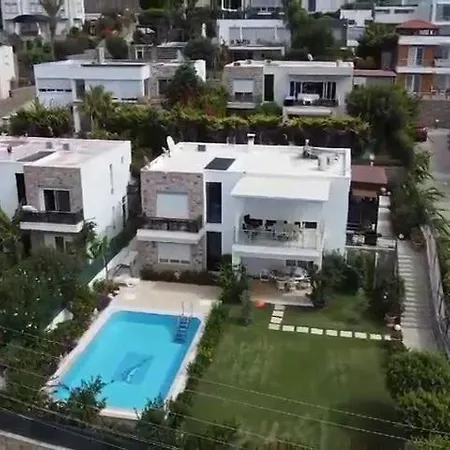 2-storey With Pool In Bodrum