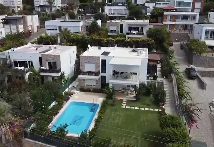 2-storey With Pool In Bodrum