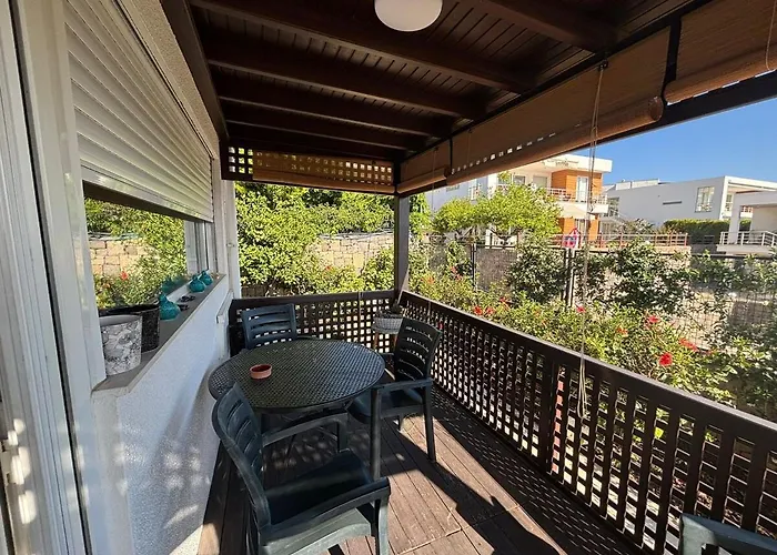 2-storey With Pool In Villa