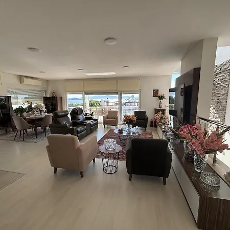 2-storey With Pool In Βίλα *